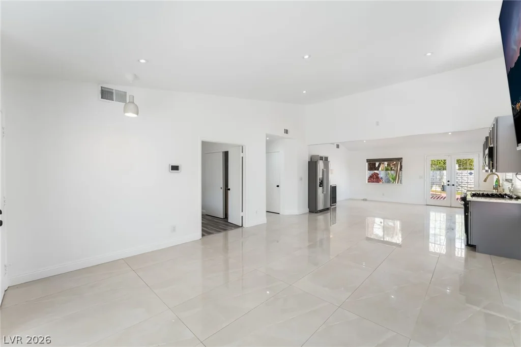 9028 Cypress Point, Las Vegas, NV 89117