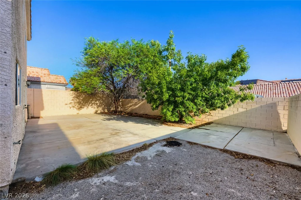 9304 Chilly Pond, Las Vegas, NV 89129
