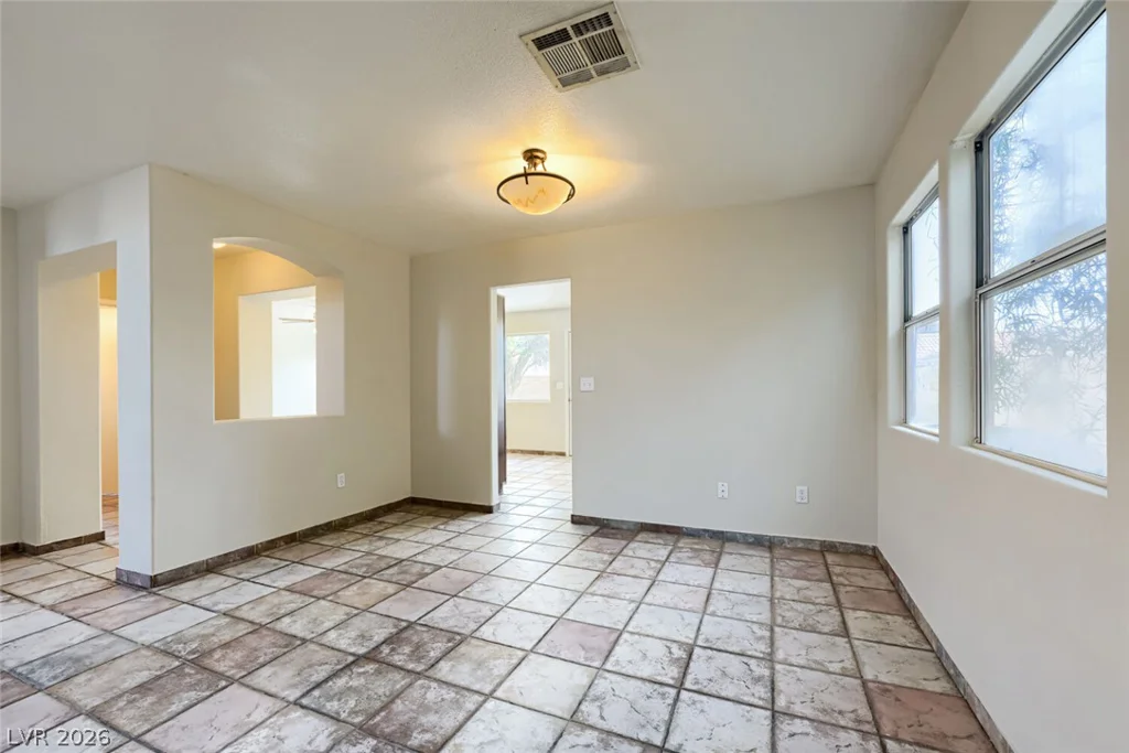 9304 Chilly Pond, Las Vegas, NV 89129