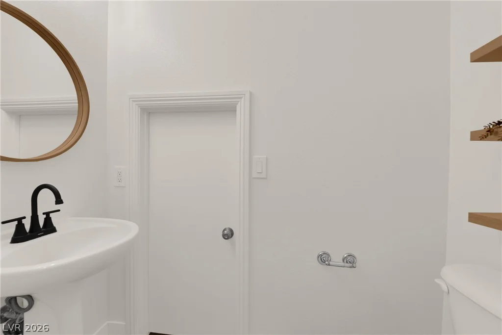 1529 Tillman Falls, Las Vegas, NV 89183