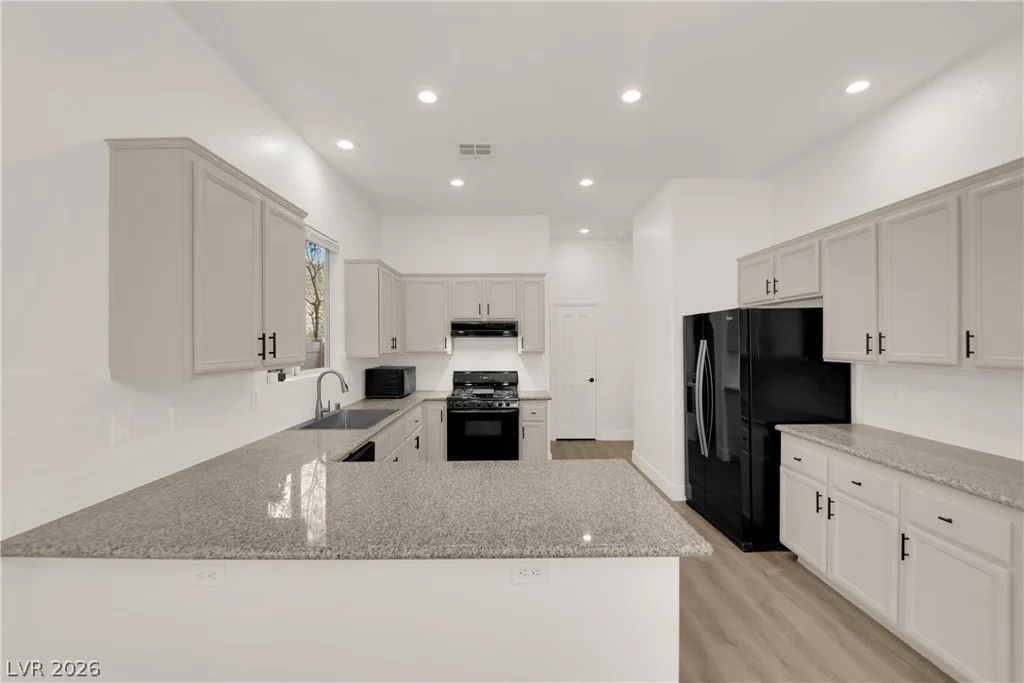 1529 Tillman Falls, Las Vegas, NV 89183