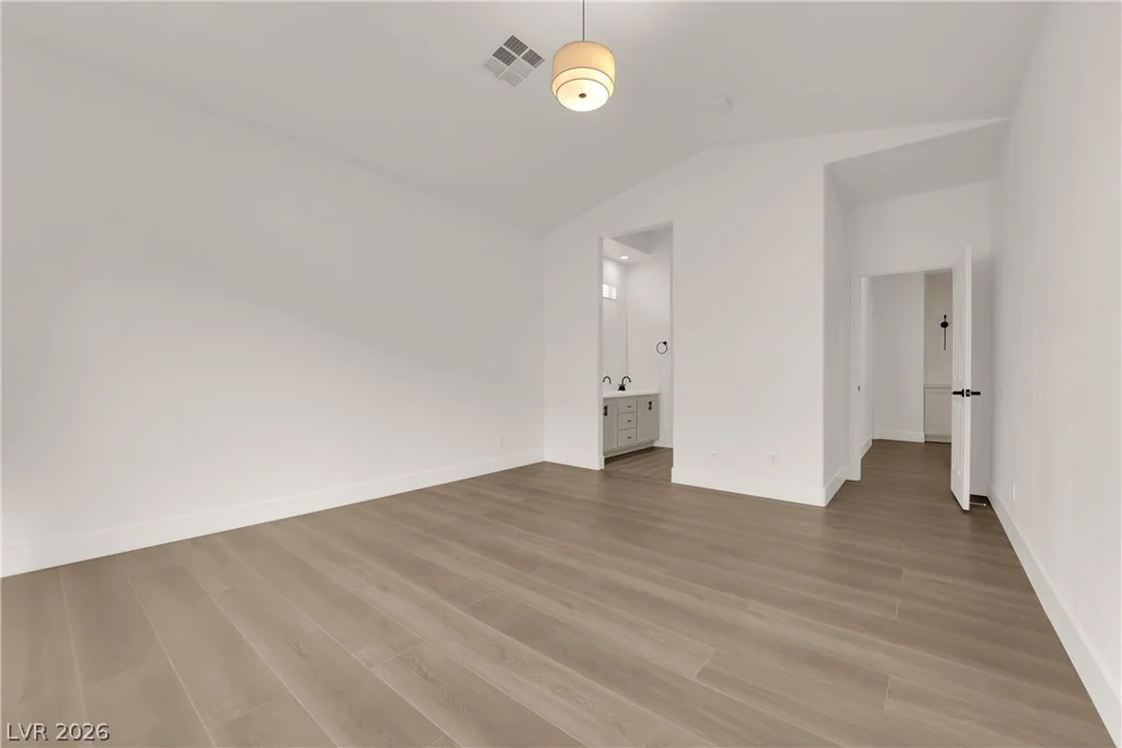 1529 Tillman Falls, Las Vegas, NV 89183
