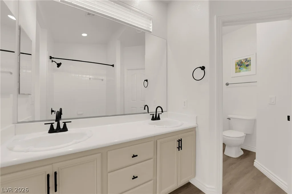 1529 Tillman Falls, Las Vegas, NV 89183