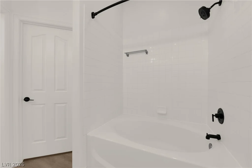1529 Tillman Falls, Las Vegas, NV 89183
