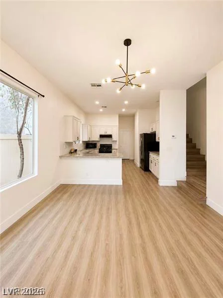 1529 Tillman Falls, Las Vegas, NV 89183