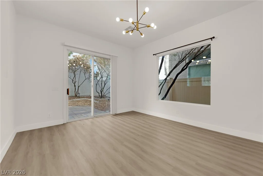 1529 Tillman Falls, Las Vegas, NV 89183