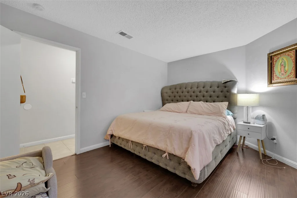 2127 ALISA MARIA, Las Vegas, NV 89104