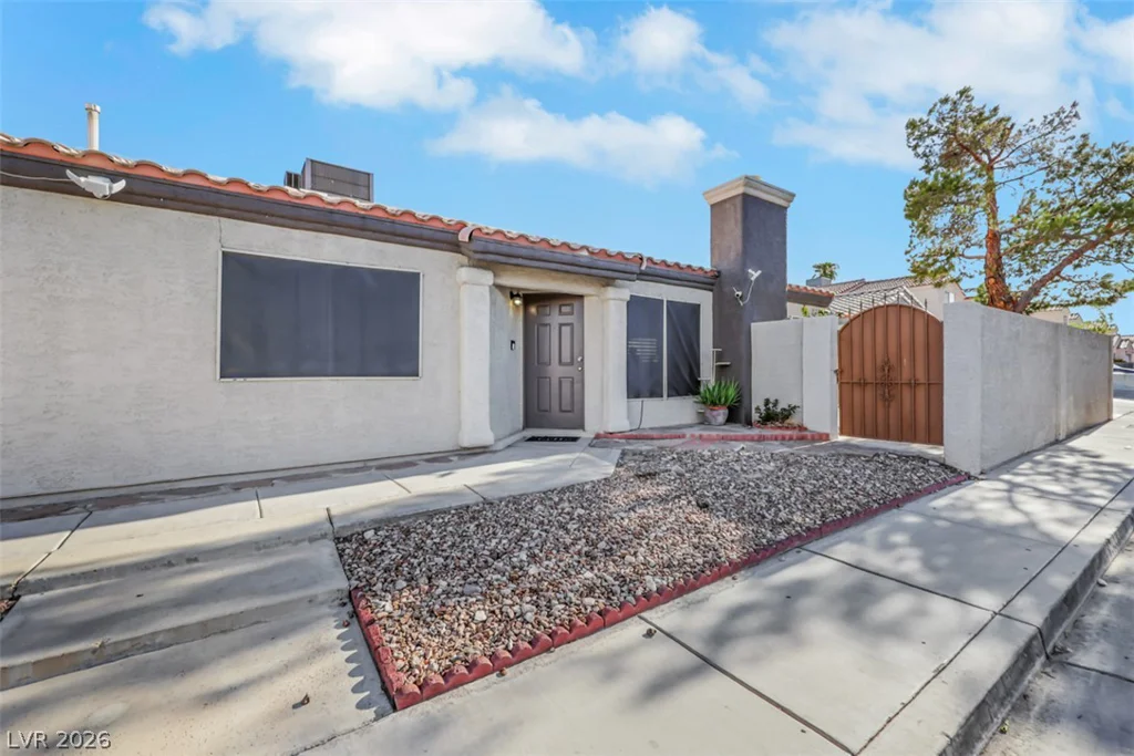 2127 ALISA MARIA, Las Vegas, NV 89104