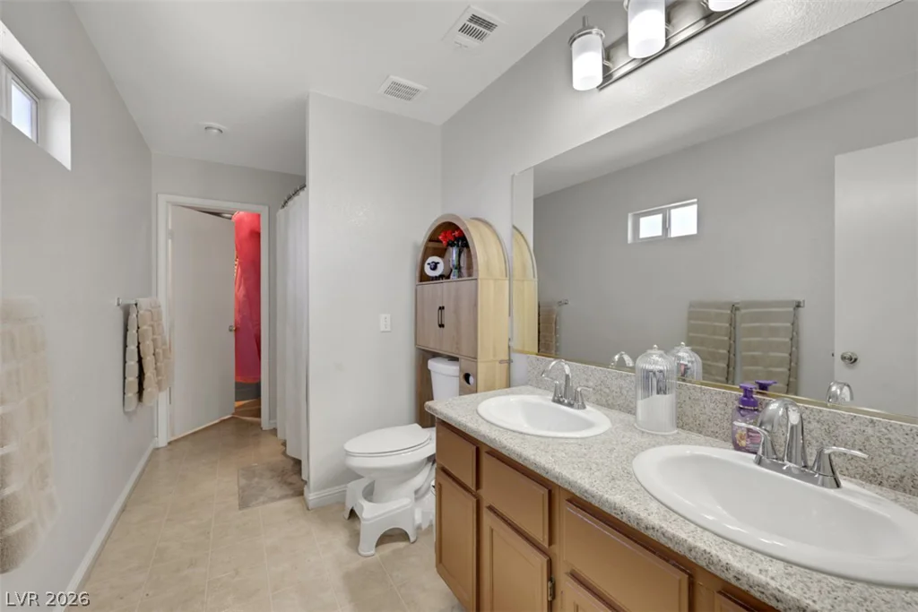2127 ALISA MARIA, Las Vegas, NV 89104