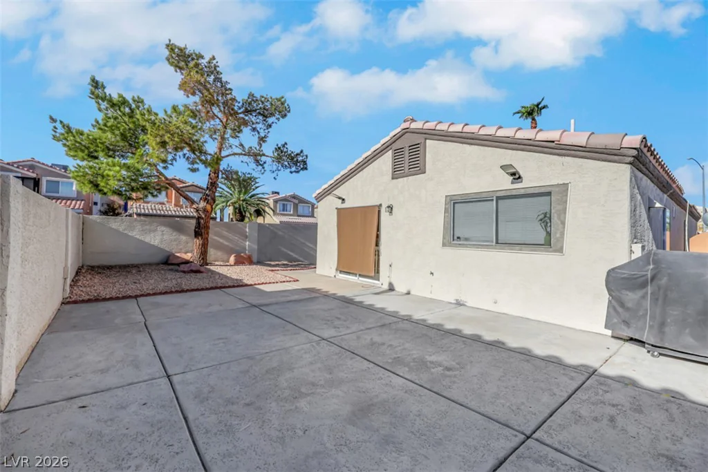 2127 ALISA MARIA, Las Vegas, NV 89104