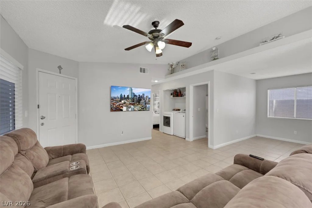 2127 ALISA MARIA, Las Vegas, NV 89104
