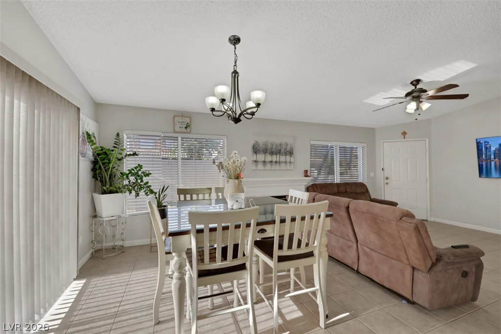 2127 ALISA MARIA, Las Vegas, NV 89104