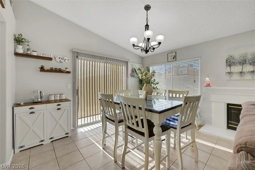 2127 ALISA MARIA, Las Vegas, NV 89104