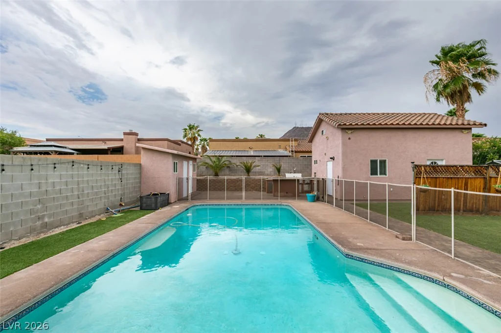437 Waterwheel Falls, Henderson, NV 89015