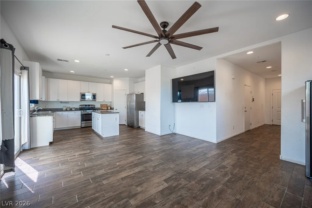 6030 Forest Archer, Las Vegas, NV 89122