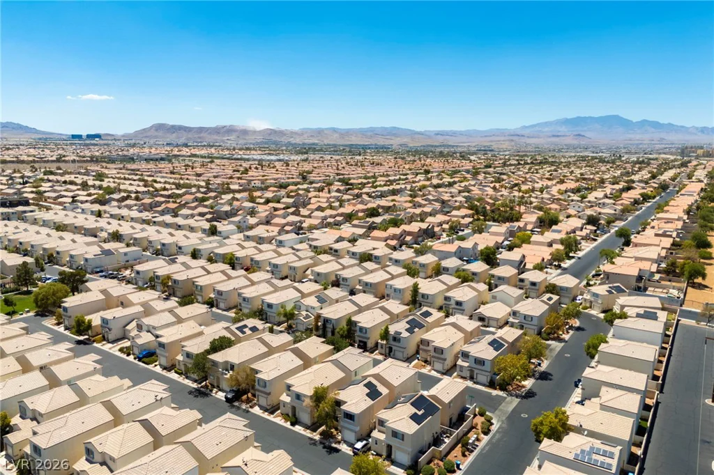 9929 Fragile Fields, Las Vegas, NV 89183
