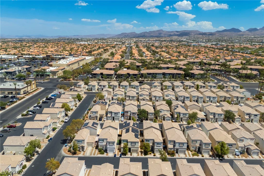 9929 Fragile Fields, Las Vegas, NV 89183