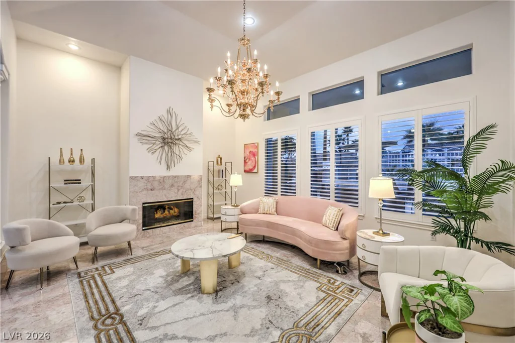 1941 Black Water, Las Vegas, NV 89117