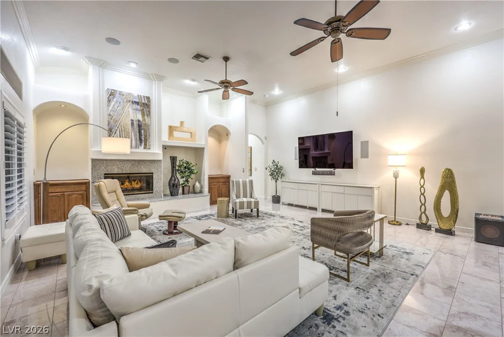 1941 Black Water, Las Vegas, NV 89117