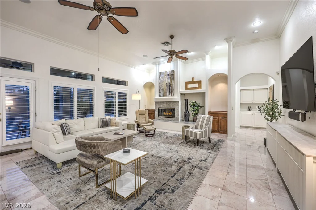 1941 Black Water, Las Vegas, NV 89117