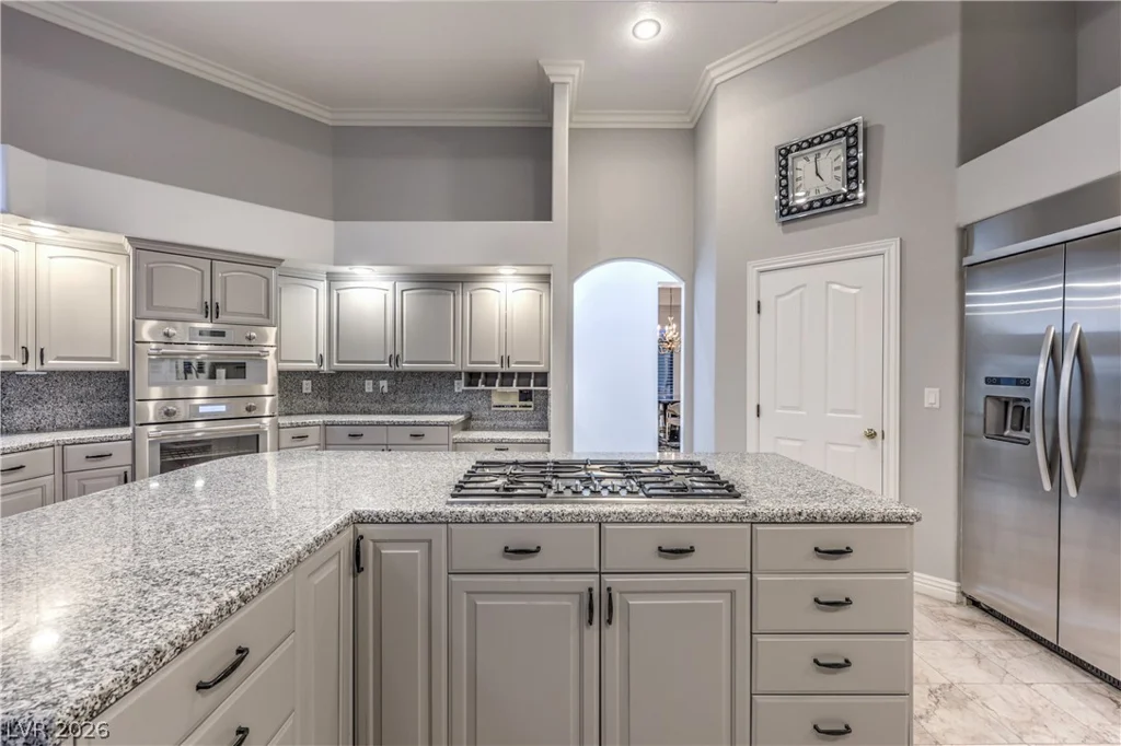 1941 Black Water, Las Vegas, NV 89117