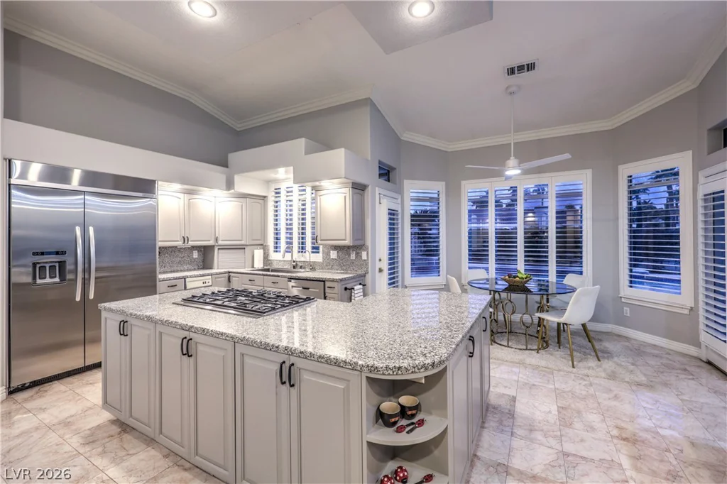 1941 Black Water, Las Vegas, NV 89117