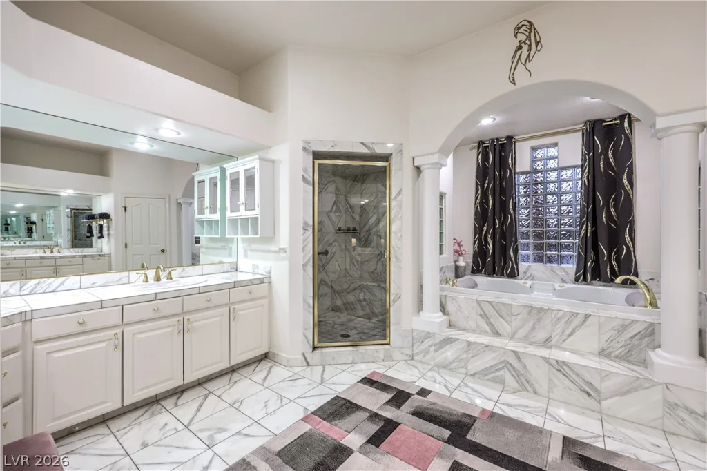 1941 Black Water, Las Vegas, NV 89117