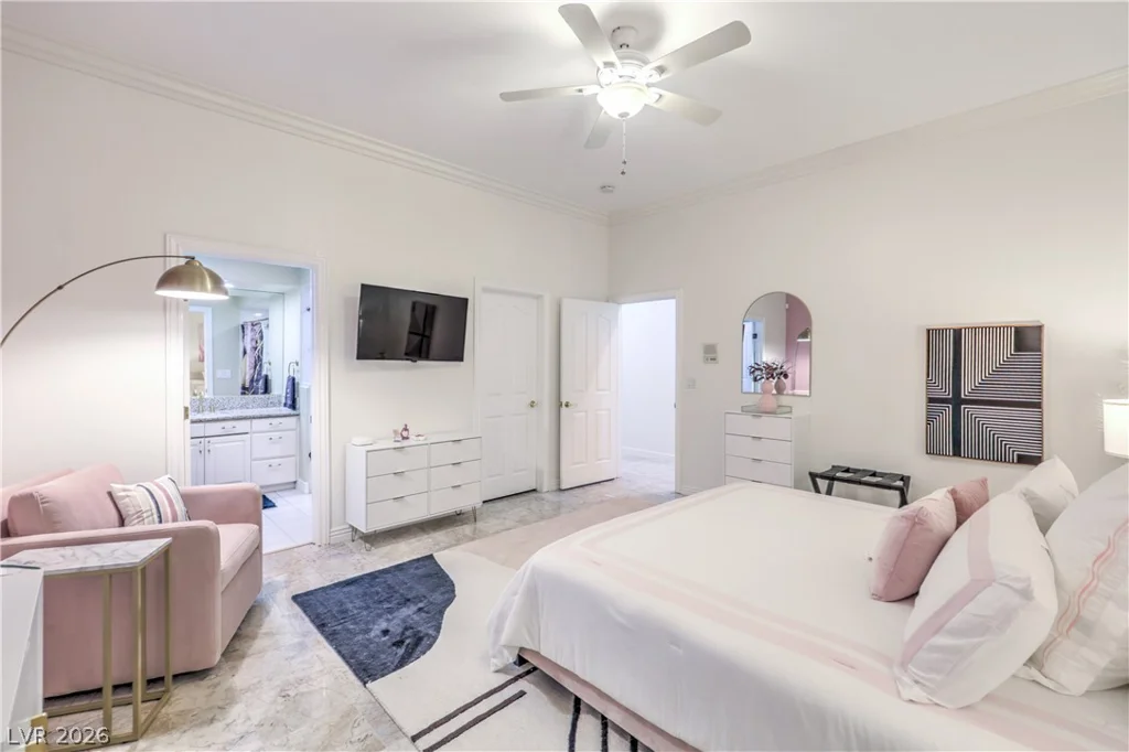 1941 Black Water, Las Vegas, NV 89117