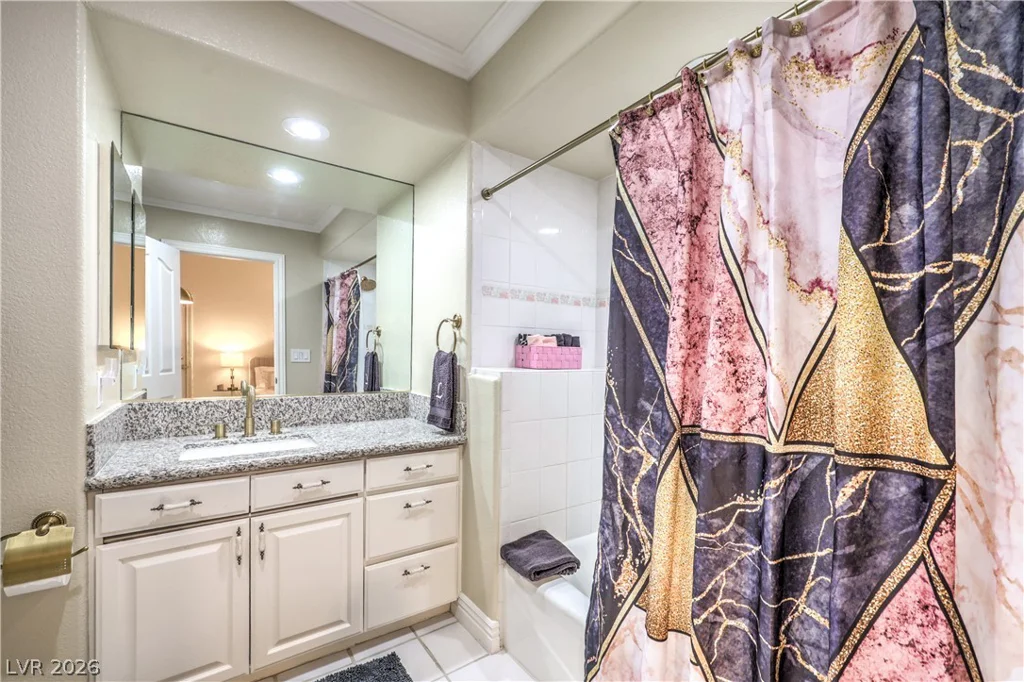 1941 Black Water, Las Vegas, NV 89117