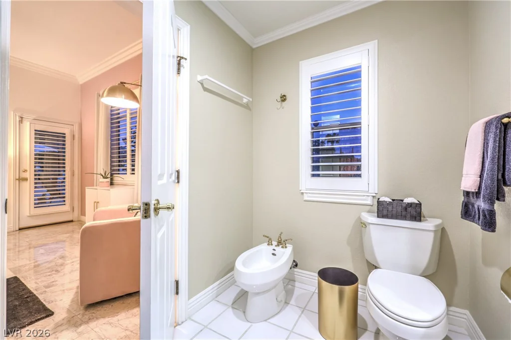 1941 Black Water, Las Vegas, NV 89117