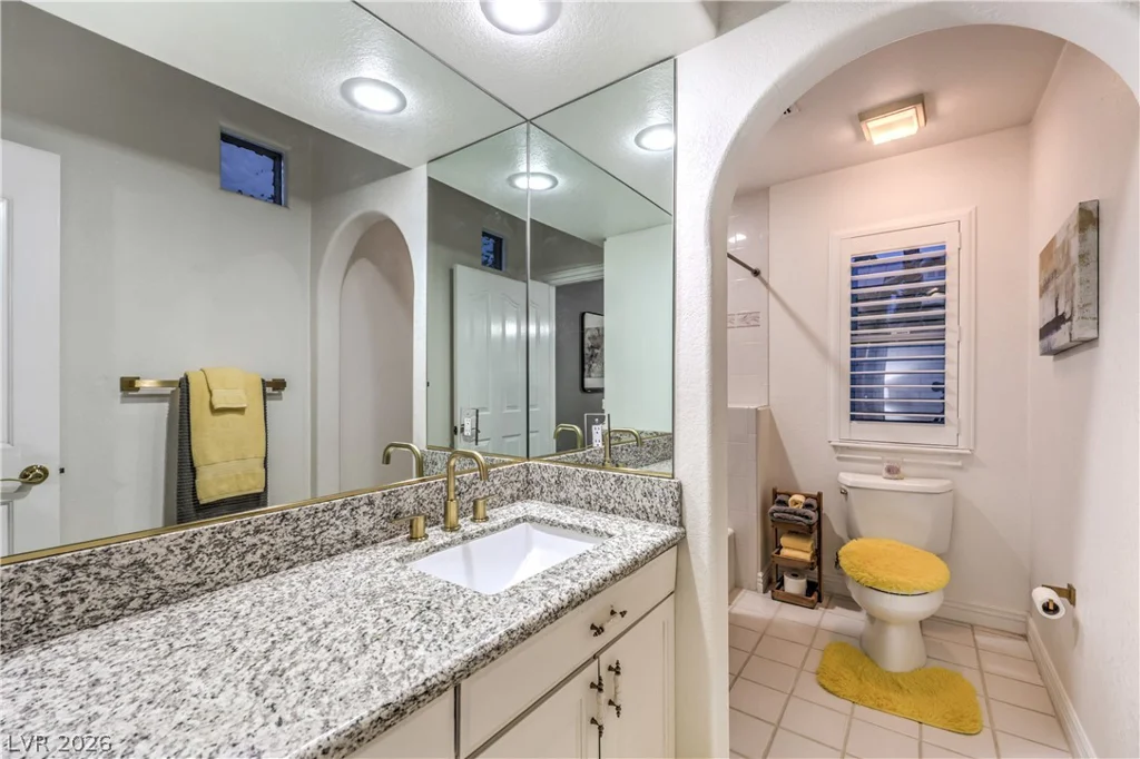 1941 Black Water, Las Vegas, NV 89117