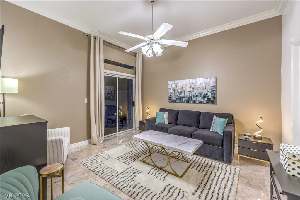 1941 Black Water, Las Vegas, NV 89117