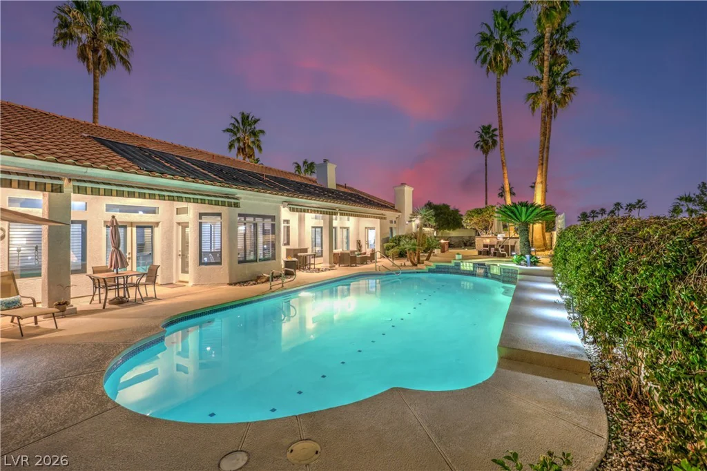 1941 Black Water, Las Vegas, NV 89117