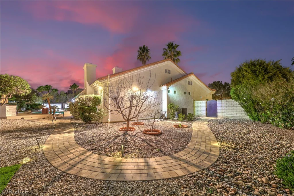 1941 Black Water, Las Vegas, NV 89117
