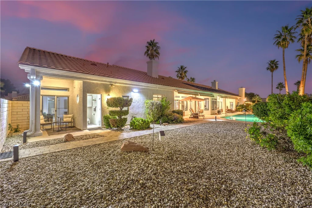 1941 Black Water, Las Vegas, NV 89117