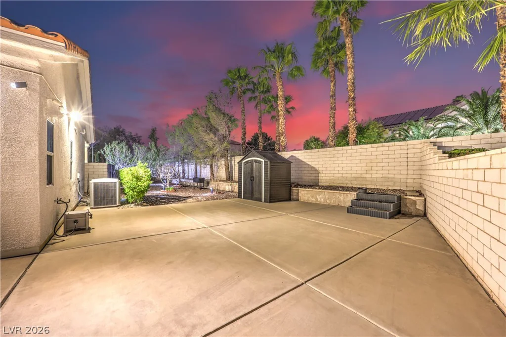 1941 Black Water, Las Vegas, NV 89117