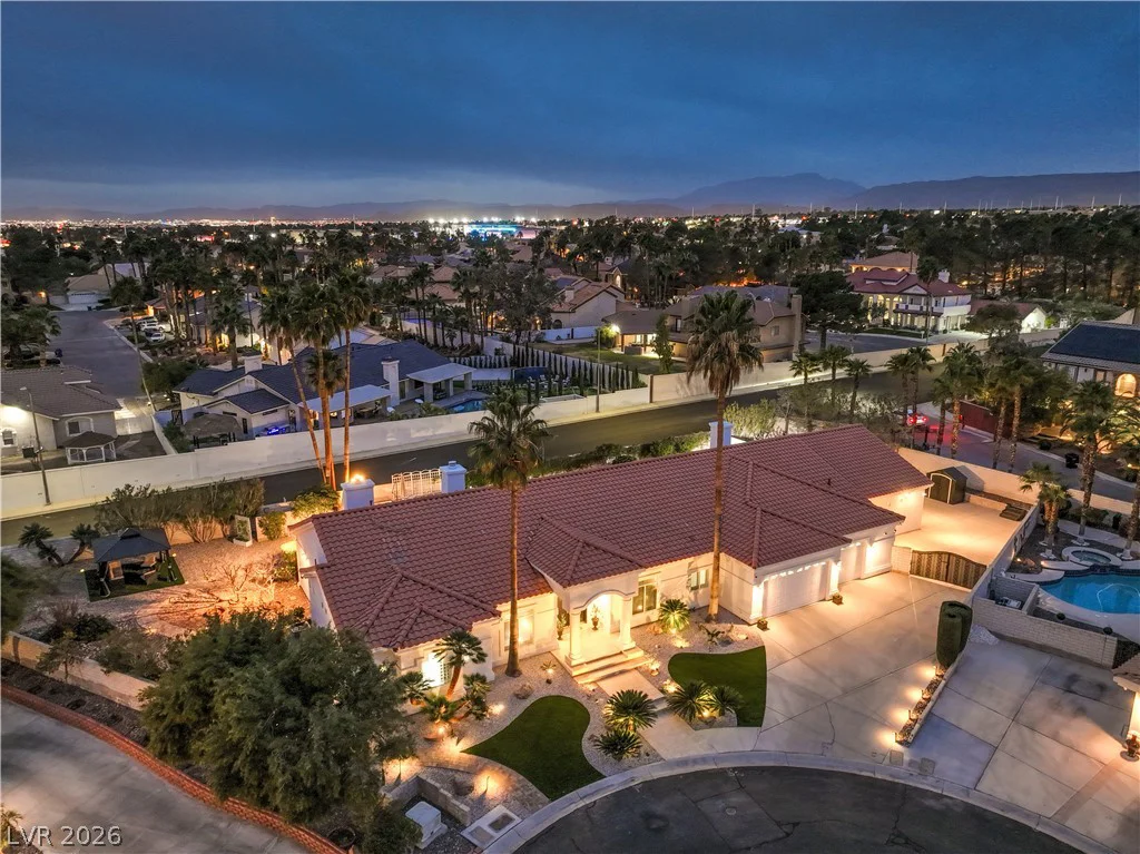 1941 Black Water, Las Vegas, NV 89117