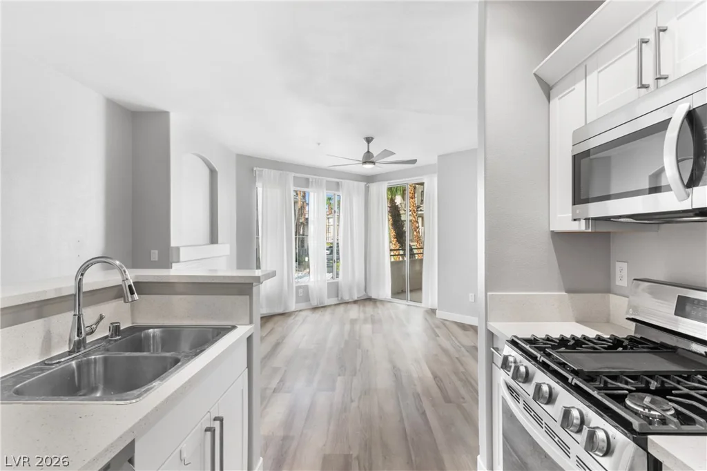 7163 Durango, Las Vegas, NV 89113