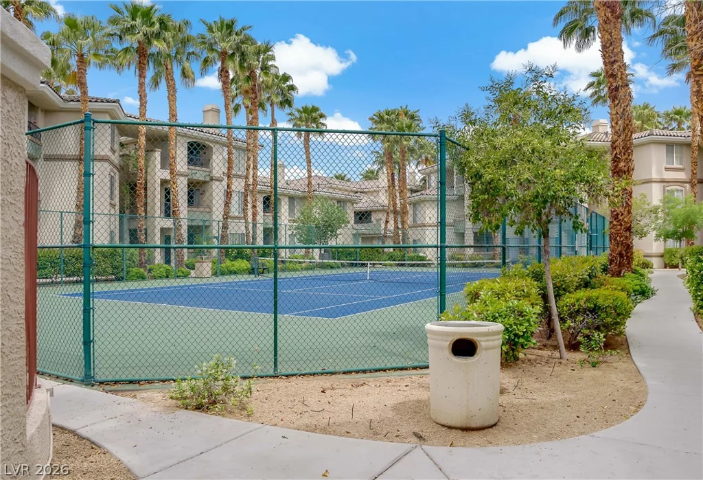 7163 Durango, Las Vegas, NV 89113