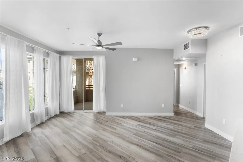 7163 Durango, Las Vegas, NV 89113