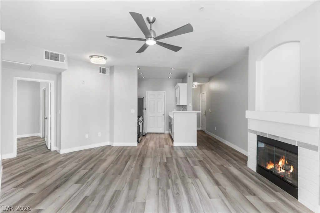 7163 Durango, Las Vegas, NV 89113