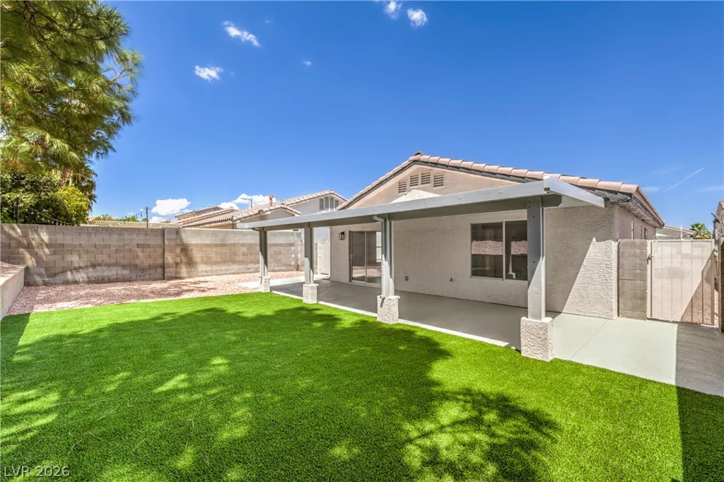 7313 Wandering, Las Vegas, NV 89131