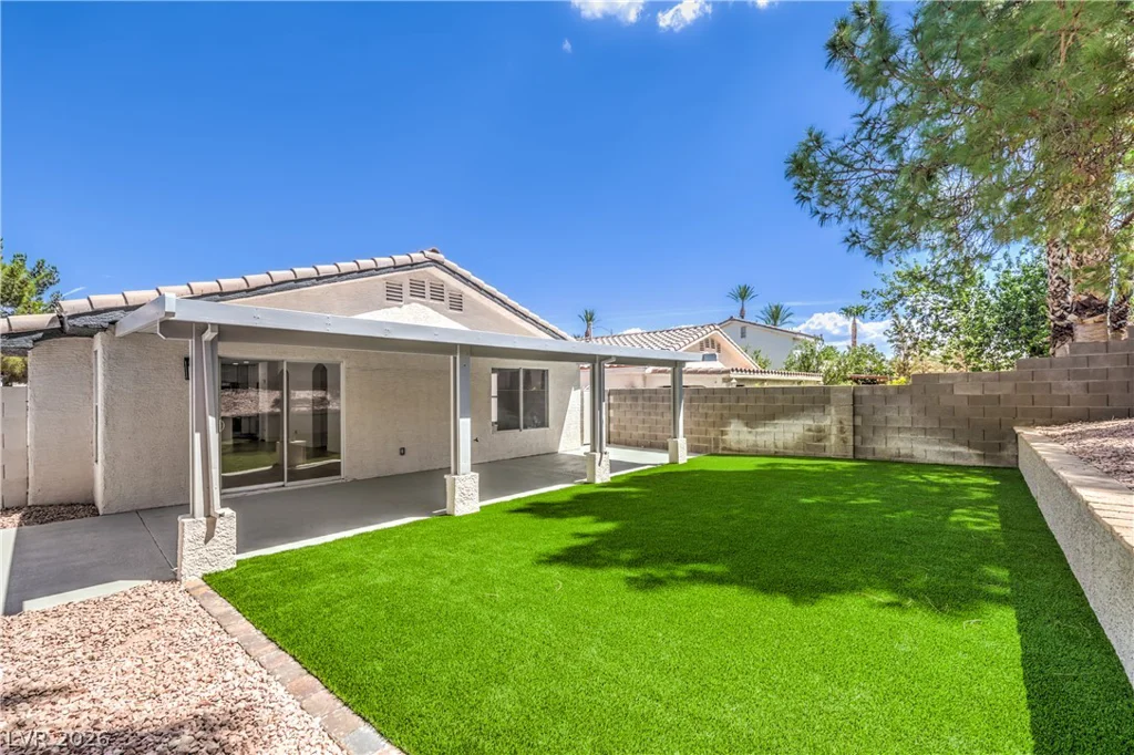 7313 Wandering, Las Vegas, NV 89131