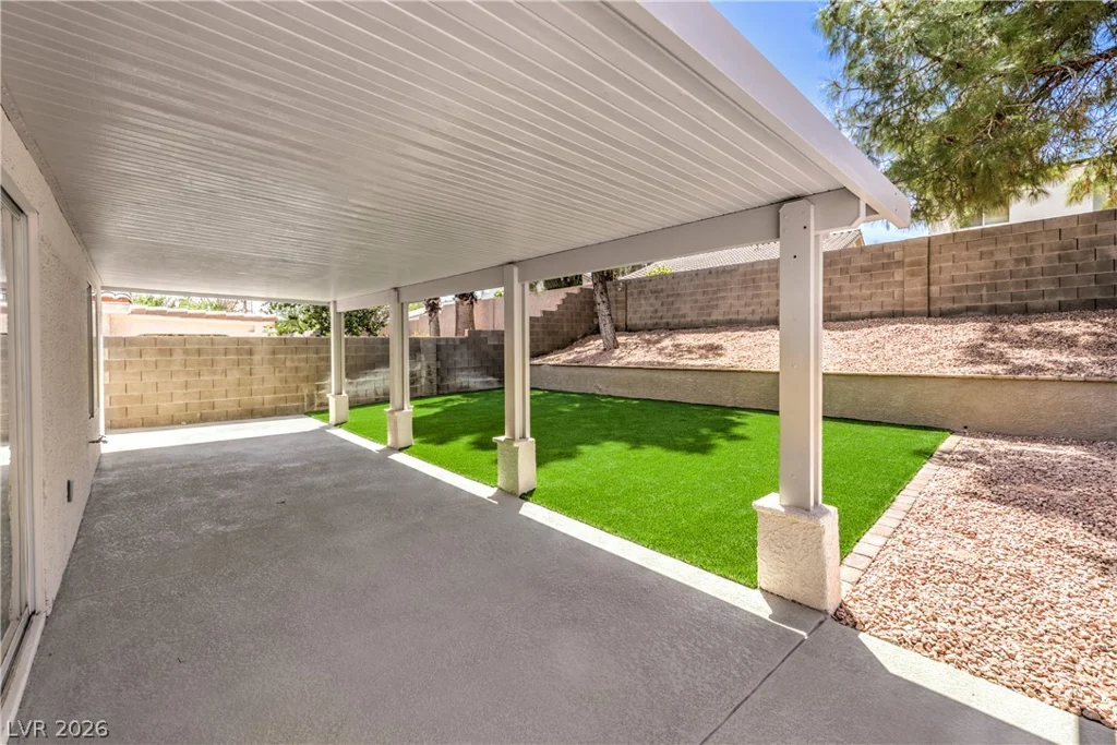 7313 Wandering, Las Vegas, NV 89131
