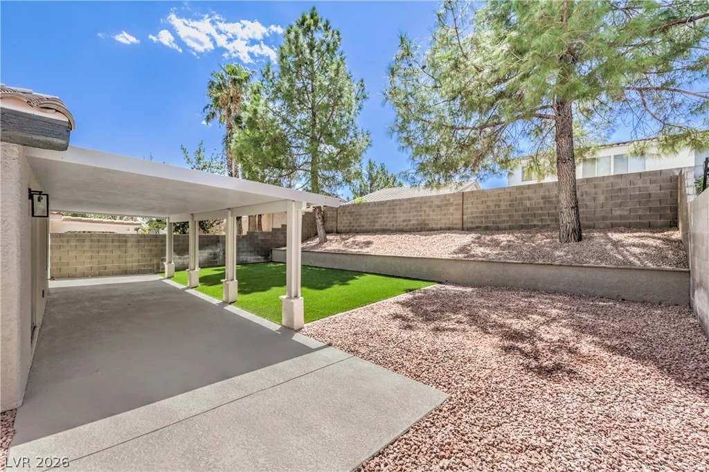 7313 Wandering, Las Vegas, NV 89131