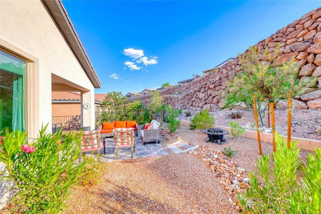 259 Sun Glaze, Henderson, NV 89011