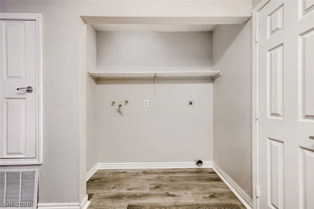 5449 Indian River, Las Vegas, NV 89103