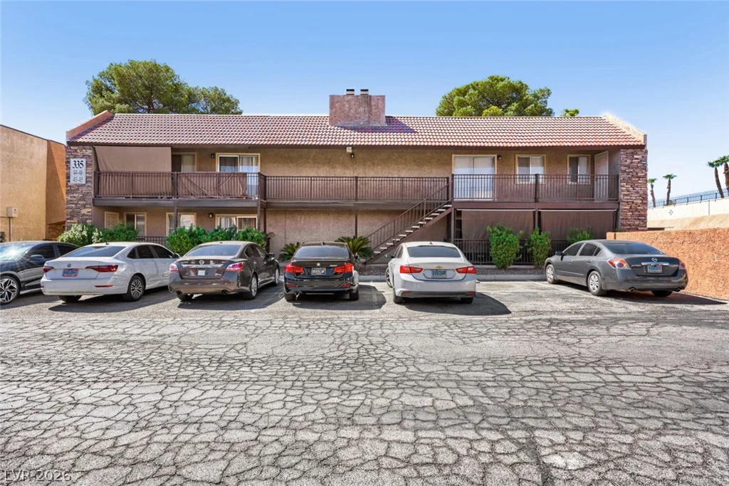 5449 Indian River, Las Vegas, NV 89103
