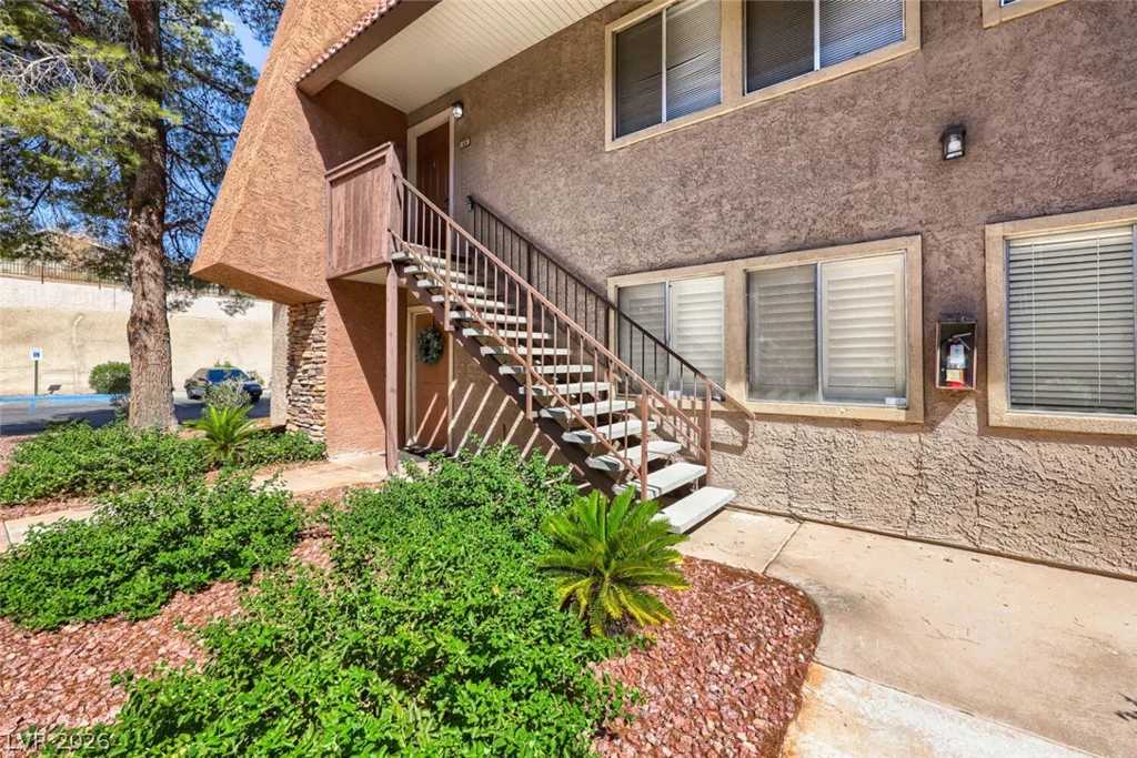 5449 Indian River, Las Vegas, NV 89103
