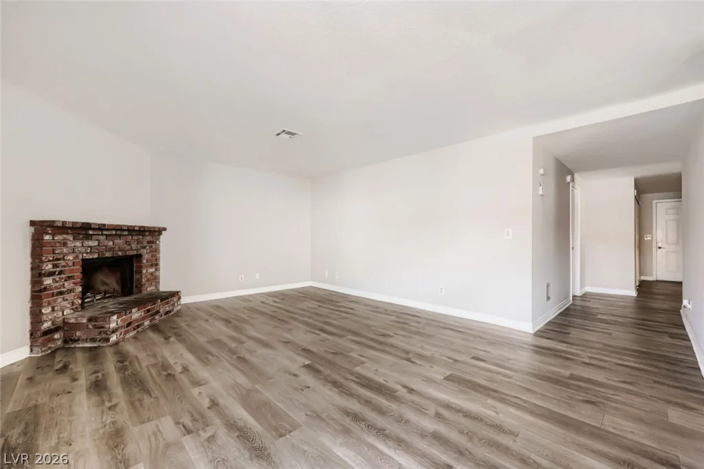 5449 Indian River, Las Vegas, NV 89103